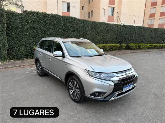 MITSUBISHI OUTLANDER 3.0 MIVEC V6 GASOLINA HPE-S AWD AUTOMÁTICO MITSUBISHI OUTLANDER 3.0 MIVEC V6 GASOLINA HPE-S AWD AUTOMÁTICO
